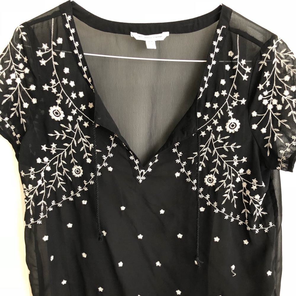 American eagle crop style sheer black top